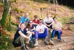 [Image] Group snack in Wales